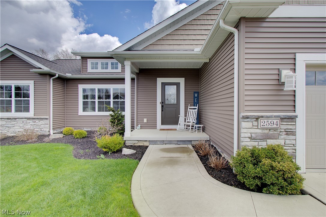 2594 Carlton Street NW North Canton OH 44720