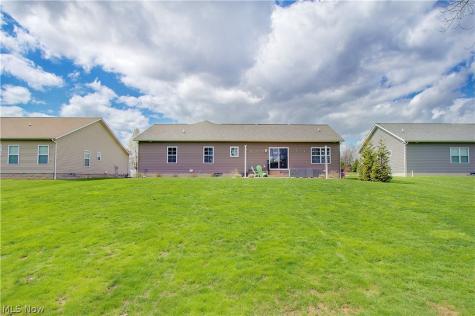 2594 Carlton Street NW North Canton OH 44720