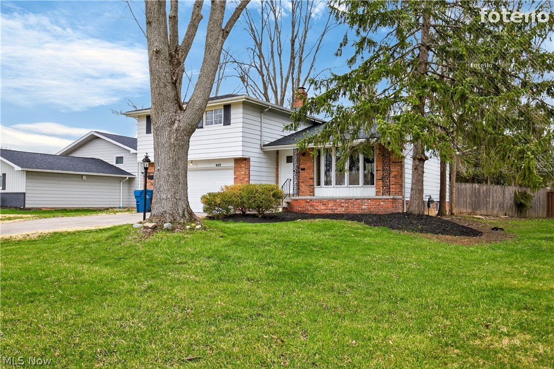 6151 Sherwood Drive North Olmsted OH 44070