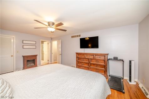 6793 Tanglewood Drive Youngstown OH 44512