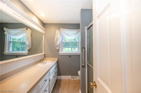 6793 Tanglewood Drive Youngstown OH 44512