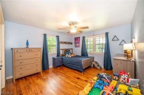 6793 Tanglewood Drive Youngstown OH 44512