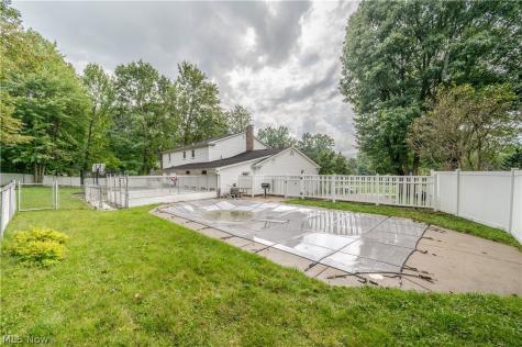 6793 Tanglewood Drive Youngstown OH 44512