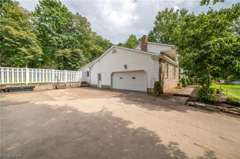 6793 Tanglewood Drive Youngstown OH 44512