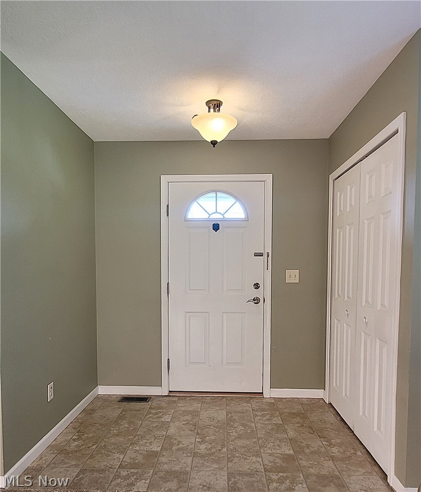 387 W Sunset Drive Rittman OH 44270