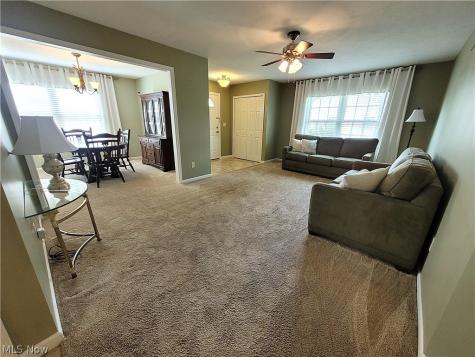 387 W Sunset Drive Rittman OH 44270