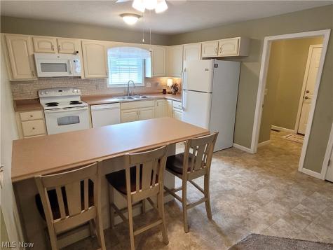 387 W Sunset Drive Rittman OH 44270