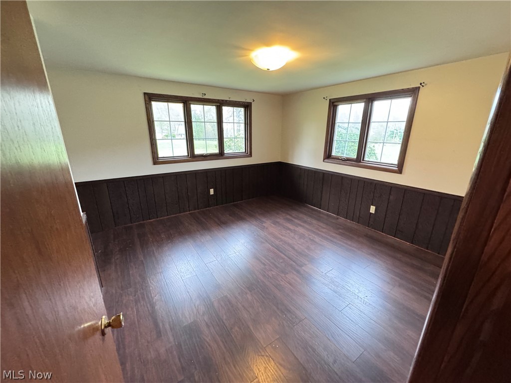 8615 Eberhart Road NE Dover OH 44622