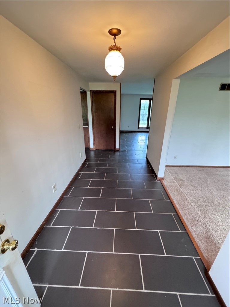 8615 Eberhart Road NE Dover OH 44622