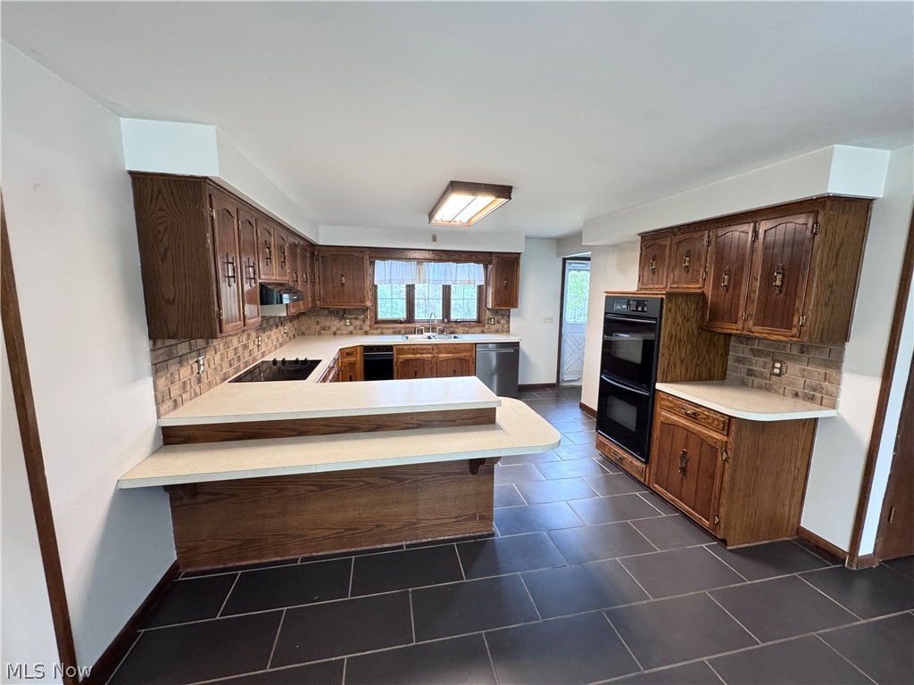 8615 Eberhart Road NE Dover OH 44622
