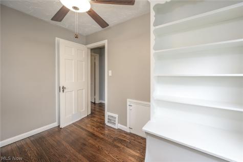 853 Beverly Road Cleveland Heights OH 44121