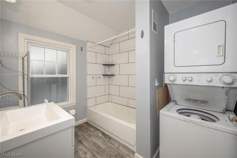 853 Beverly Road Cleveland Heights OH 44121