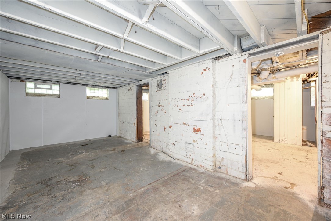 853 Beverly Road Cleveland Heights OH 44121