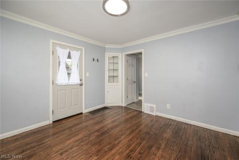 853 Beverly Road Cleveland Heights OH 44121