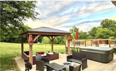 41 W Nimisila Road New Franklin OH 44319