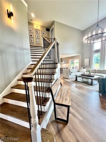 41 W Nimisila Road New Franklin OH 44319