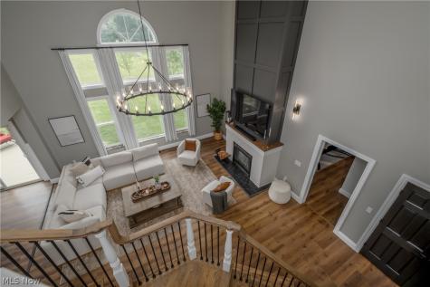 41 W Nimisila Road New Franklin OH 44319