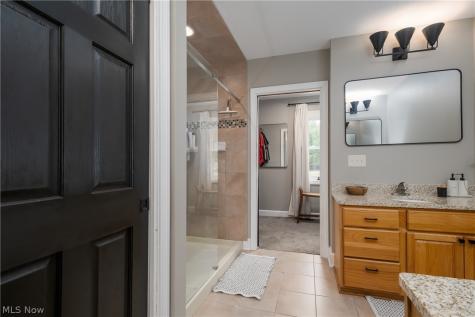 41 W Nimisila Road New Franklin OH 44319