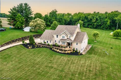 41 W Nimisila Road New Franklin OH 44319