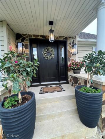 41 W Nimisila Road New Franklin OH 44319