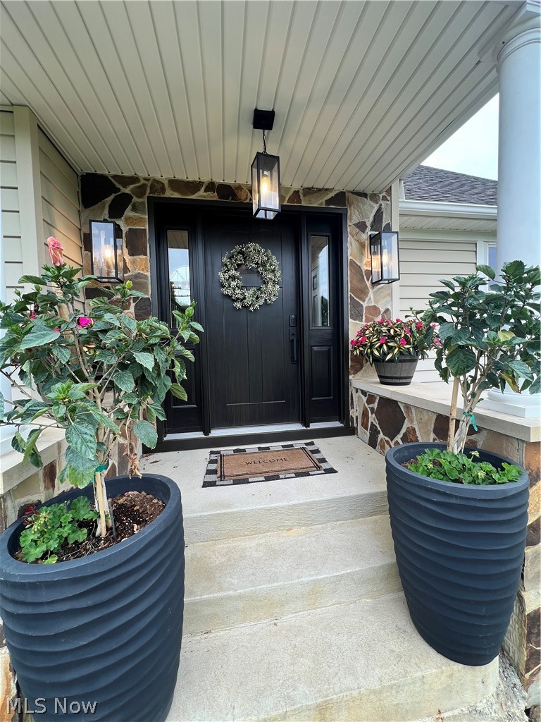 41 W Nimisila Road New Franklin OH 44319