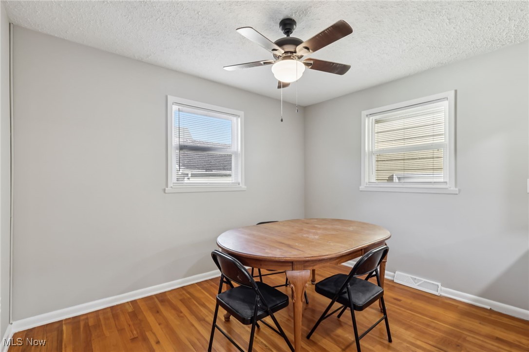 656 W Highland Avenue Ravenna OH 44266