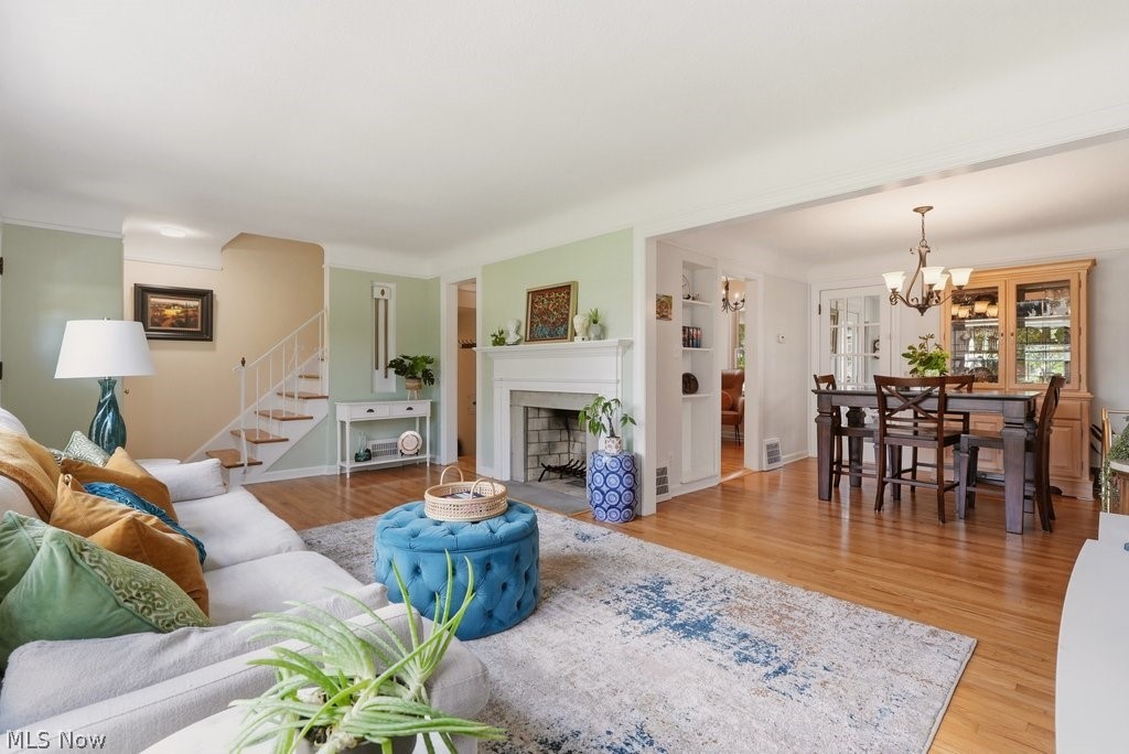 1274 Croyden Road Lyndhurst OH 44124