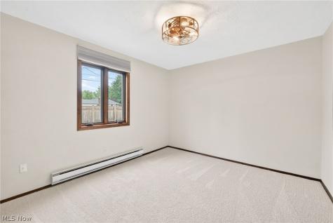 1724 Narragansett Boulevard Lorain OH 44053