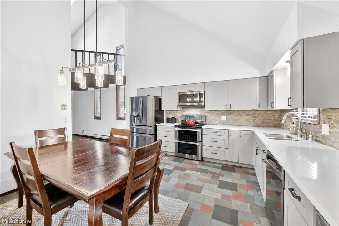 1724 Narragansett Boulevard Lorain OH 44053