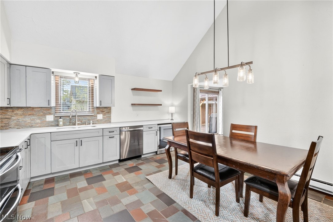 1724 Narragansett Boulevard Lorain OH 44053