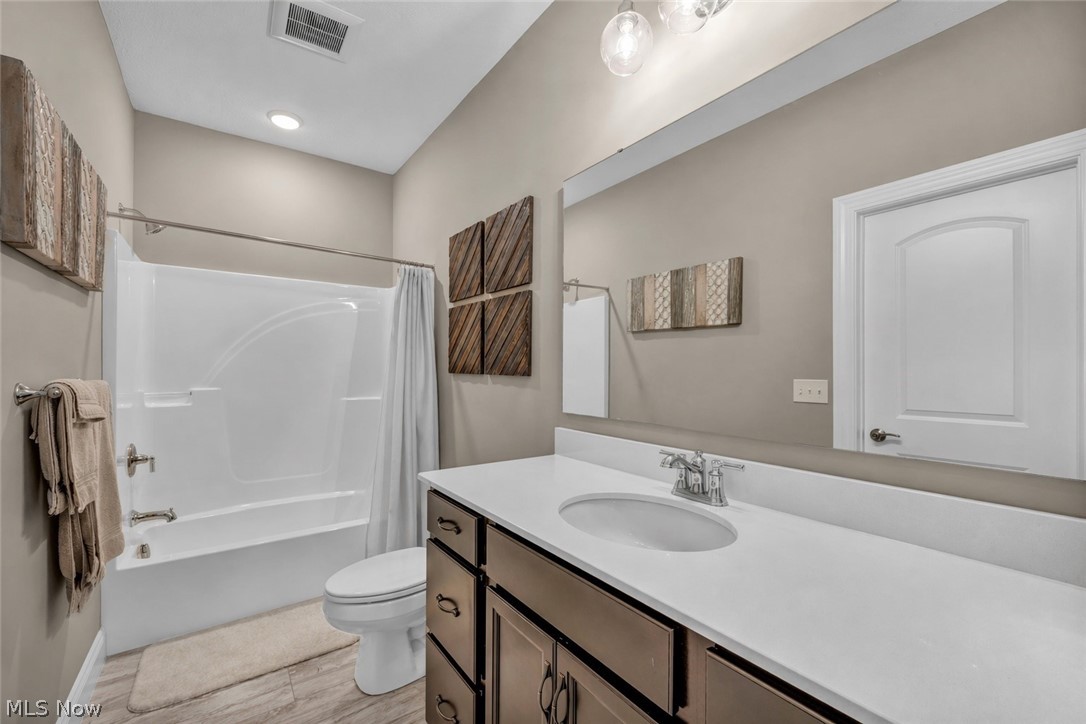 12690 Barrington Lane Chesterland OH 44026
