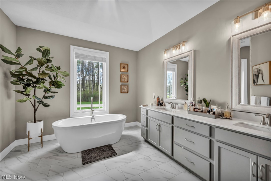 12690 Barrington Lane Chesterland OH 44026