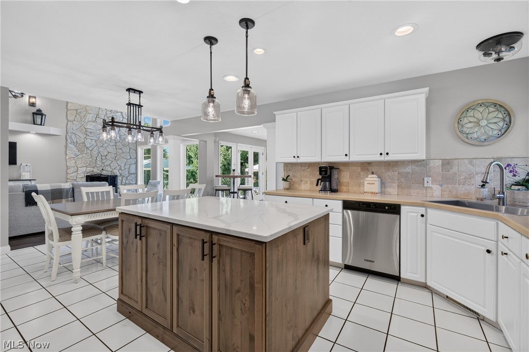 5609 Hawthorne Drive Highland Heights OH 44143