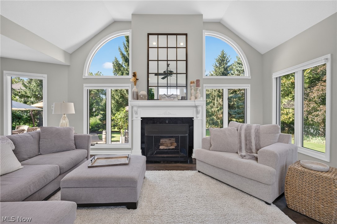 5609 Hawthorne Drive Highland Heights OH 44143