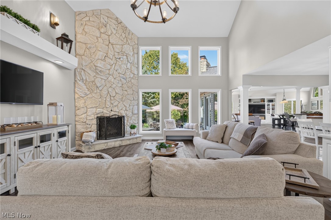5609 Hawthorne Drive Highland Heights OH 44143