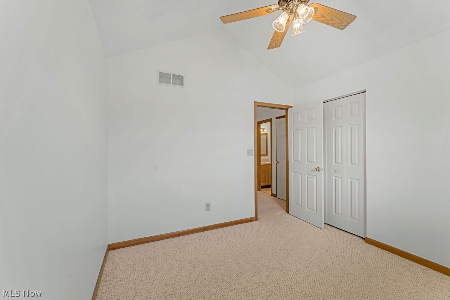 5571 Cider Mill Crossing Austintown OH 44515