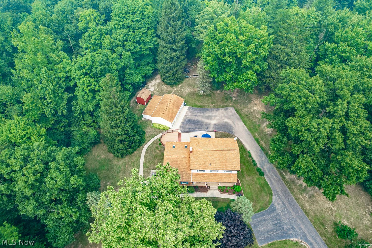 635 Bellus Road Hinckley OH 44233