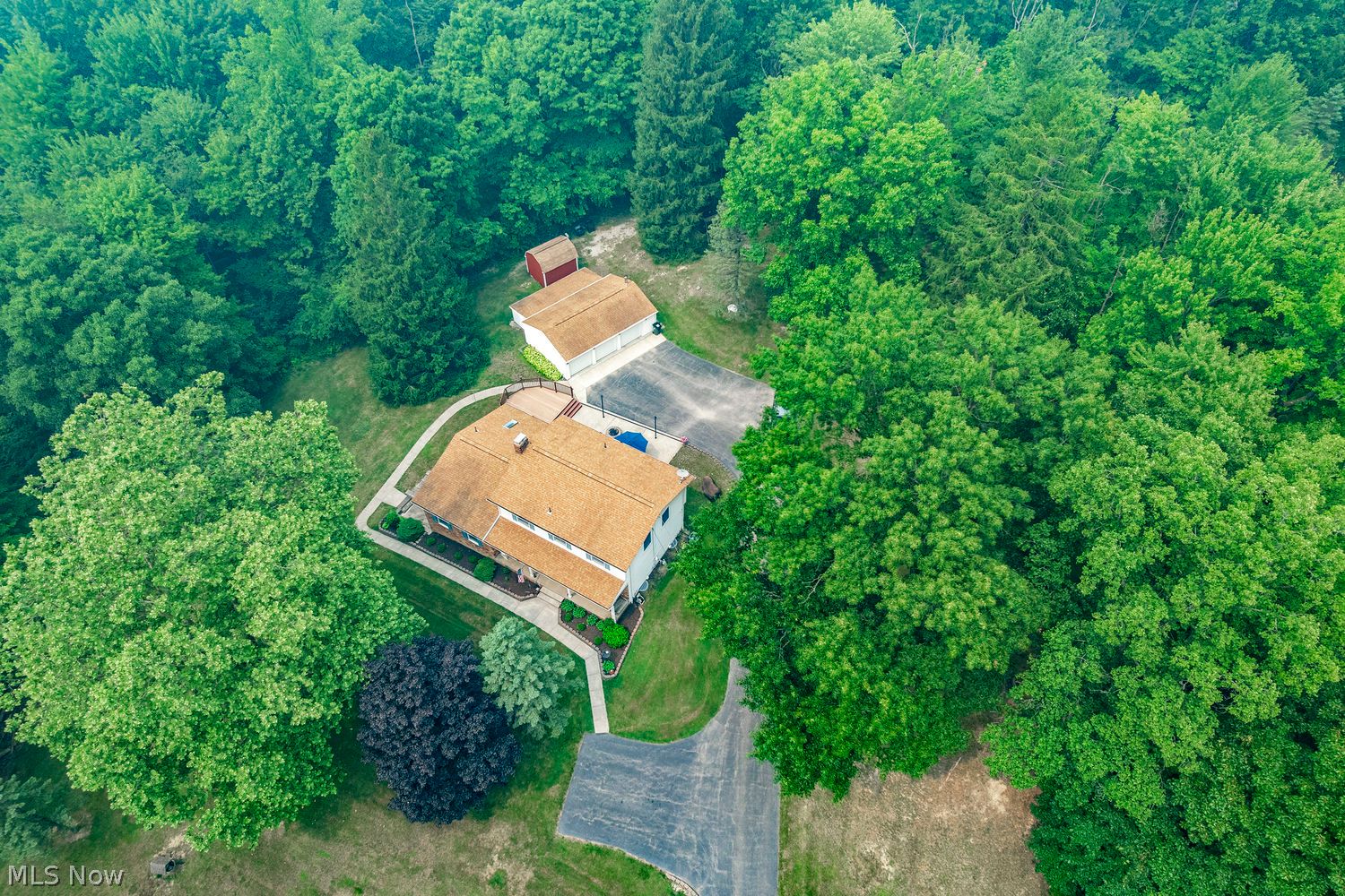 635 Bellus Road Hinckley OH 44233