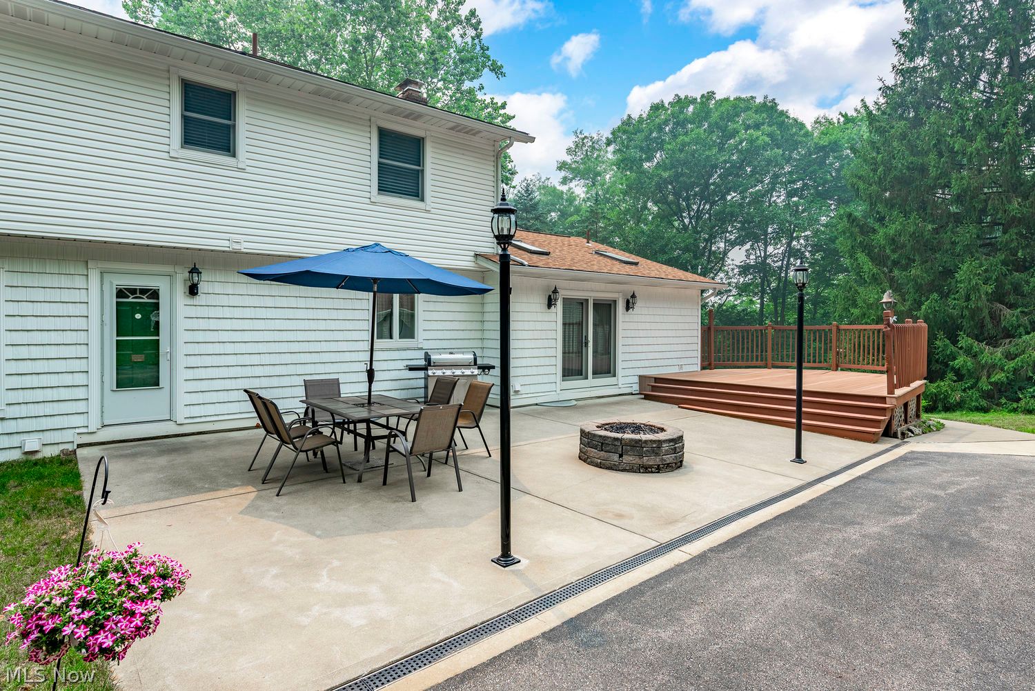 635 Bellus Road Hinckley OH 44233