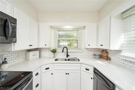 1414 Earhart Avenue Copley OH 44320