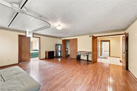 9530 Rainbow Lane North Royalton OH 44133