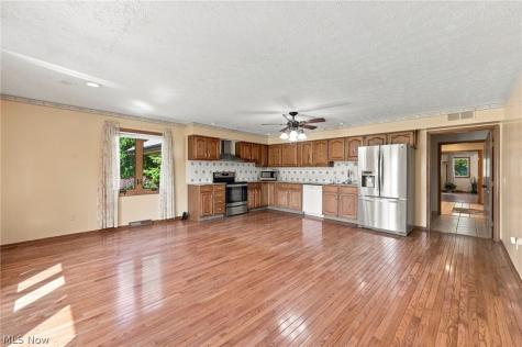 9530 Rainbow Lane North Royalton OH 44133