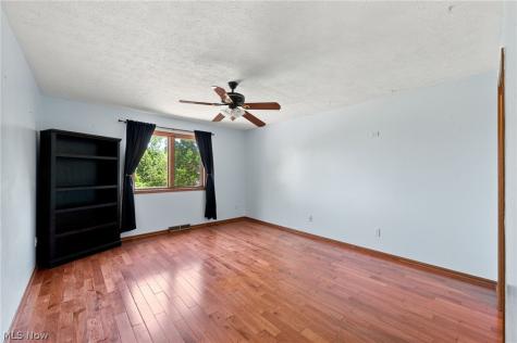 9530 Rainbow Lane North Royalton OH 44133