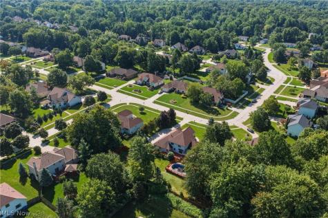 9530 Rainbow Lane North Royalton OH 44133