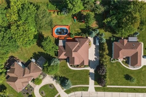 9530 Rainbow Lane North Royalton OH 44133