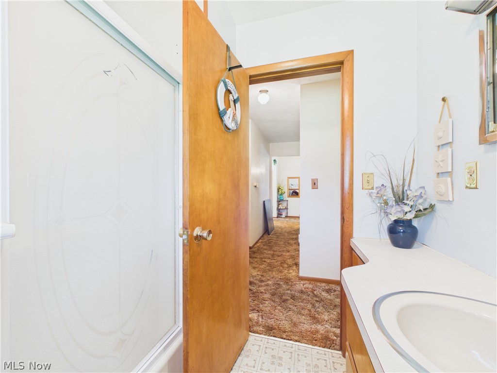 904 Lenox New Lyme Road Jefferson OH 44047
