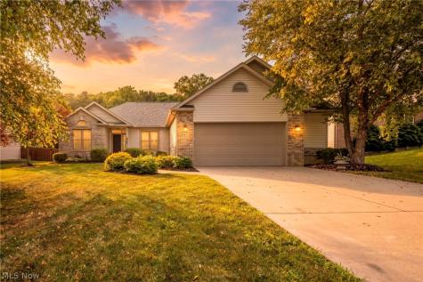 20427 Scotch Pine Way Strongsville OH 44149