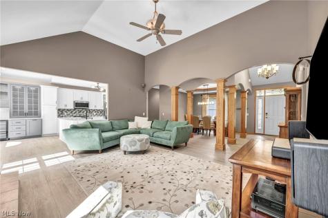 20427 Scotch Pine Way Strongsville OH 44149
