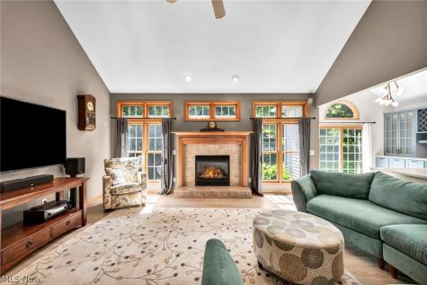 20427 Scotch Pine Way Strongsville OH 44149