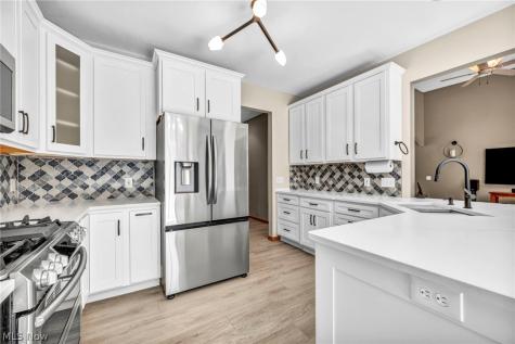 20427 Scotch Pine Way Strongsville OH 44149